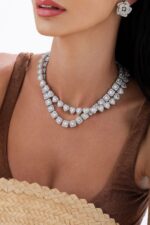 Colar Duna microzircónias design quadrados